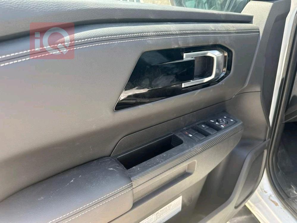 میتسوبیشی L200